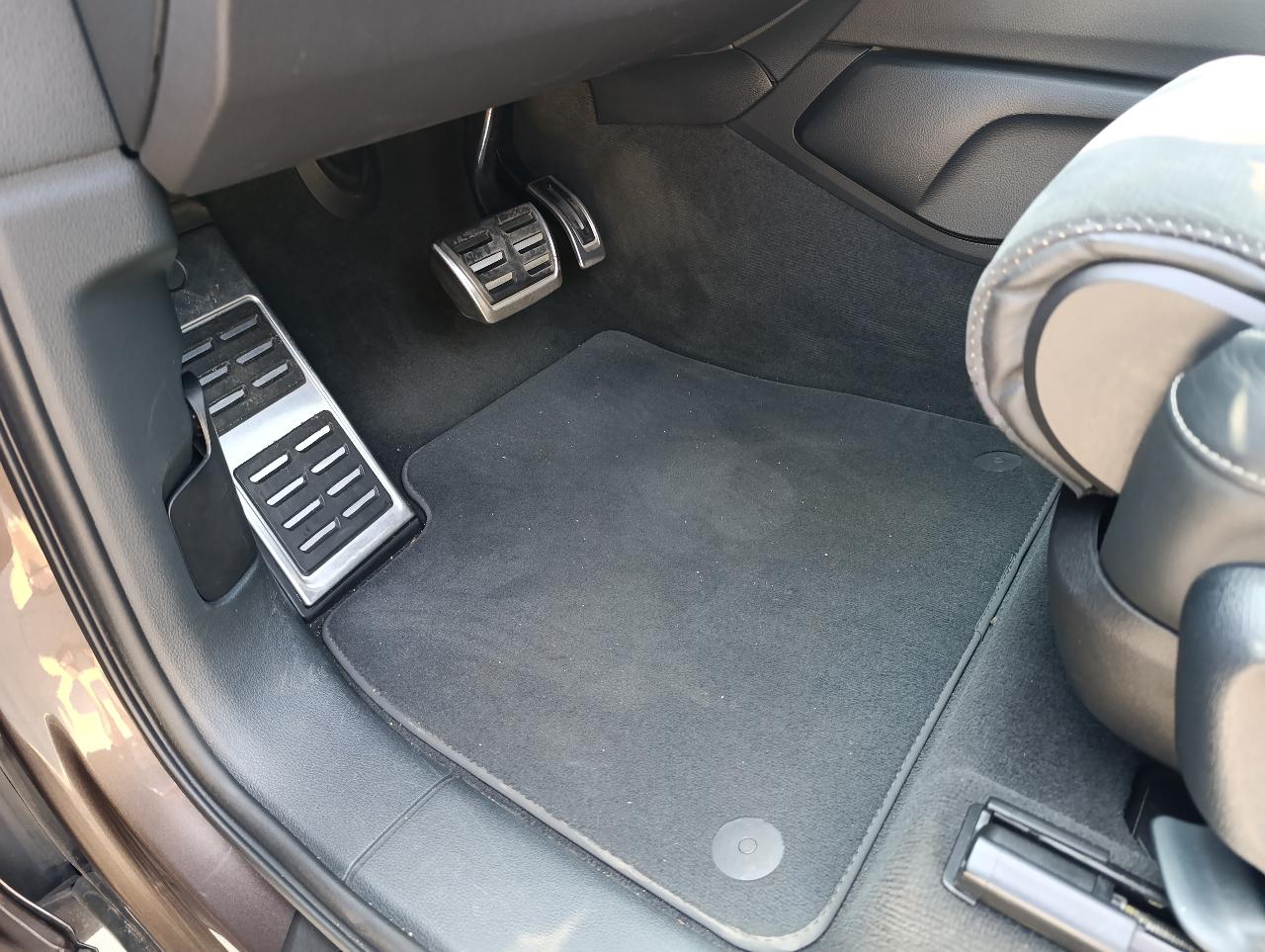 Audi Q7 - фото 21