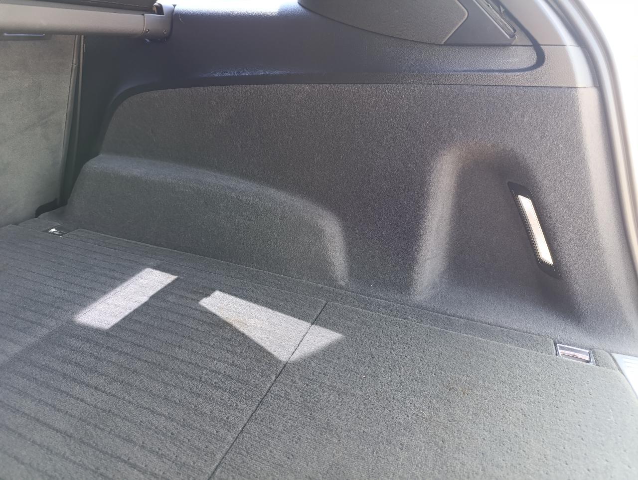 Audi Q7 - фото 42