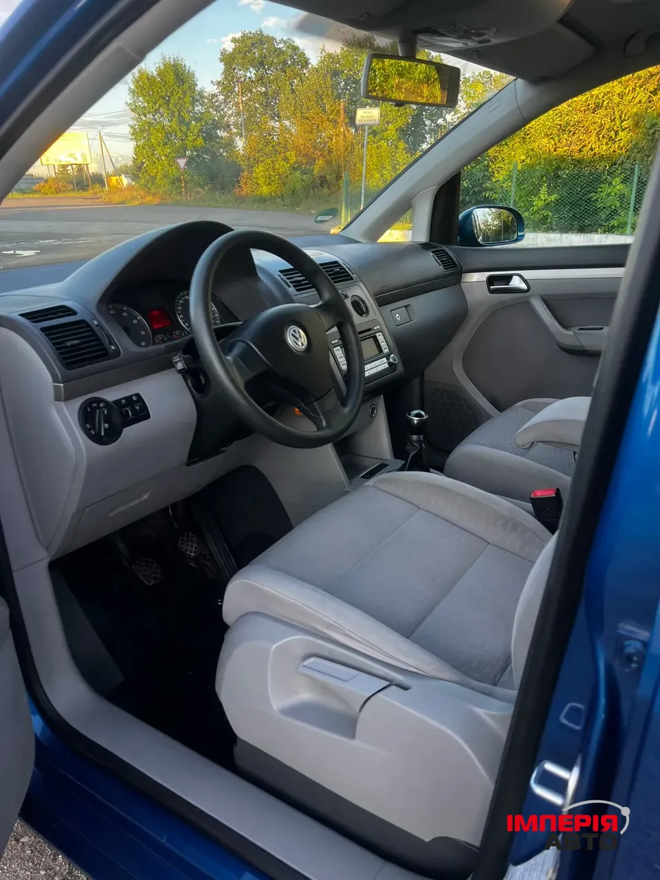 Volkswagen Touran - фото 5