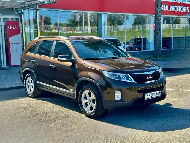 Kia Sorento - фото 4