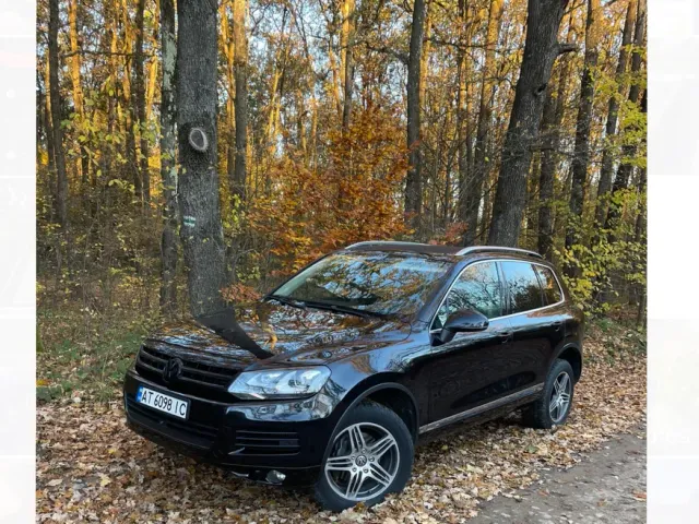 Volkswagen Touareg - фото 1