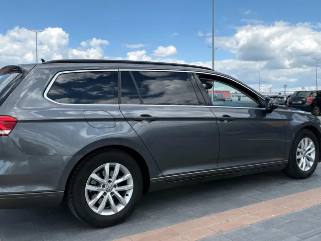 Volkswagen Passat - фото 5