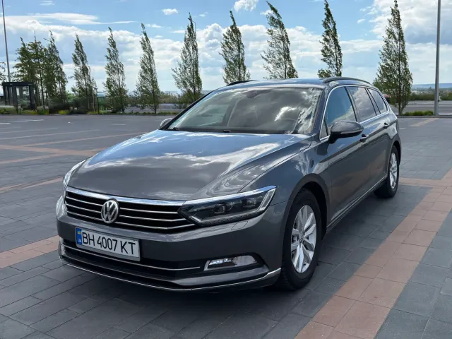 Volkswagen Passat - фото 2