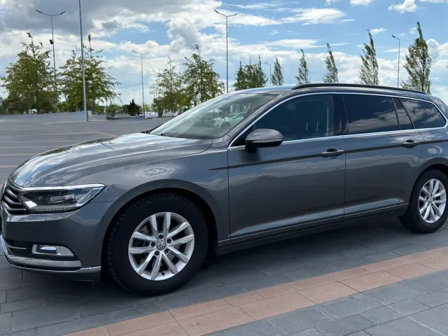 Volkswagen Passat - фото 3