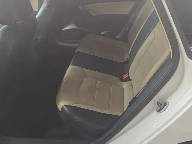 Volkswagen Passat (North America and China) - фото 3