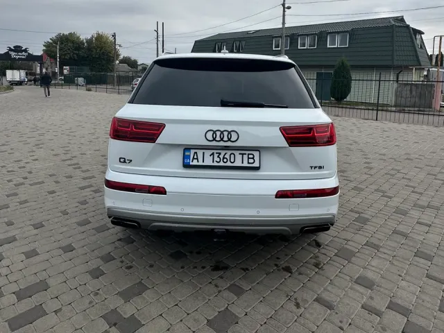 Audi Q7 - фото 2