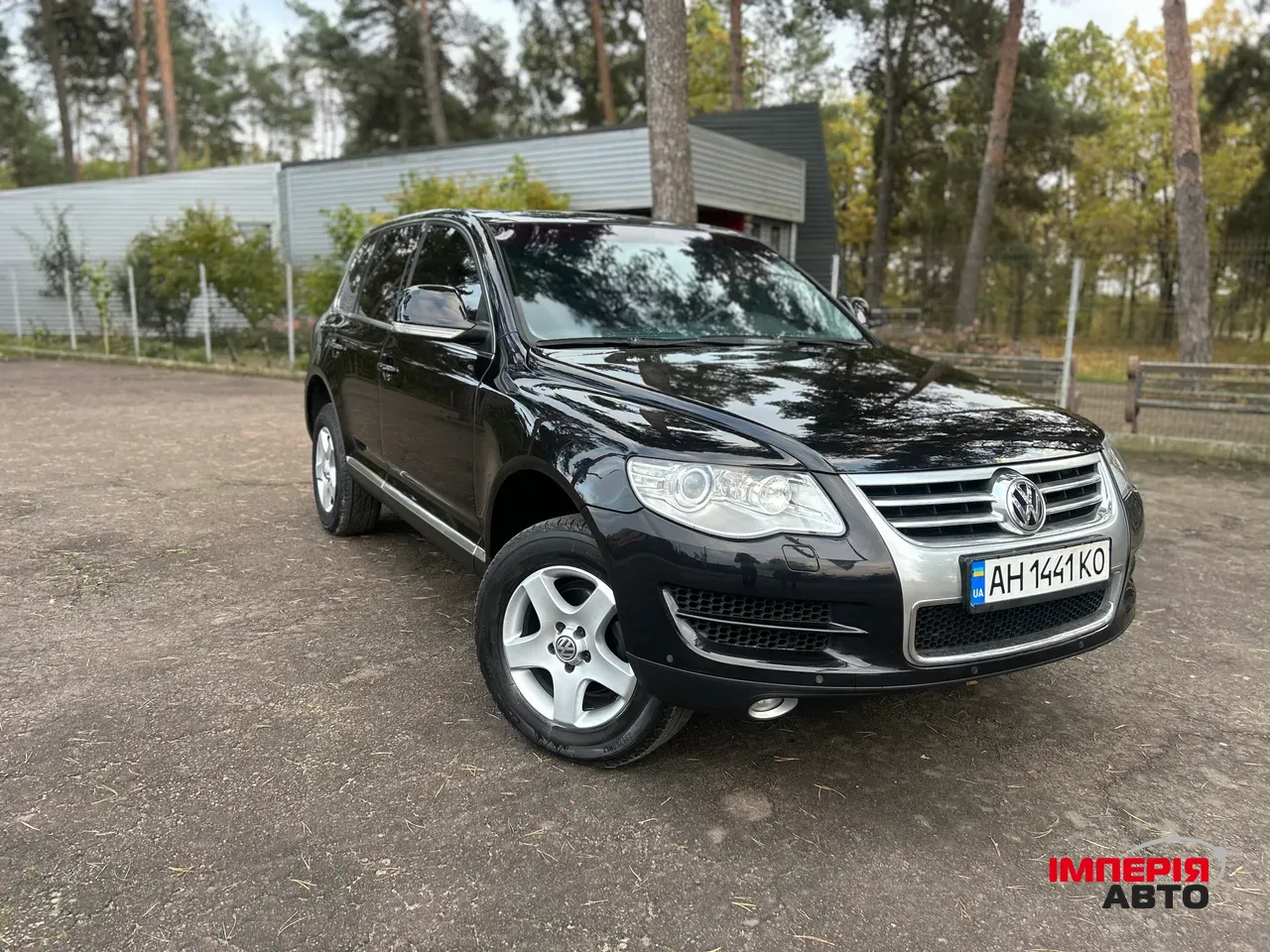 Volkswagen Touareg - фото 6