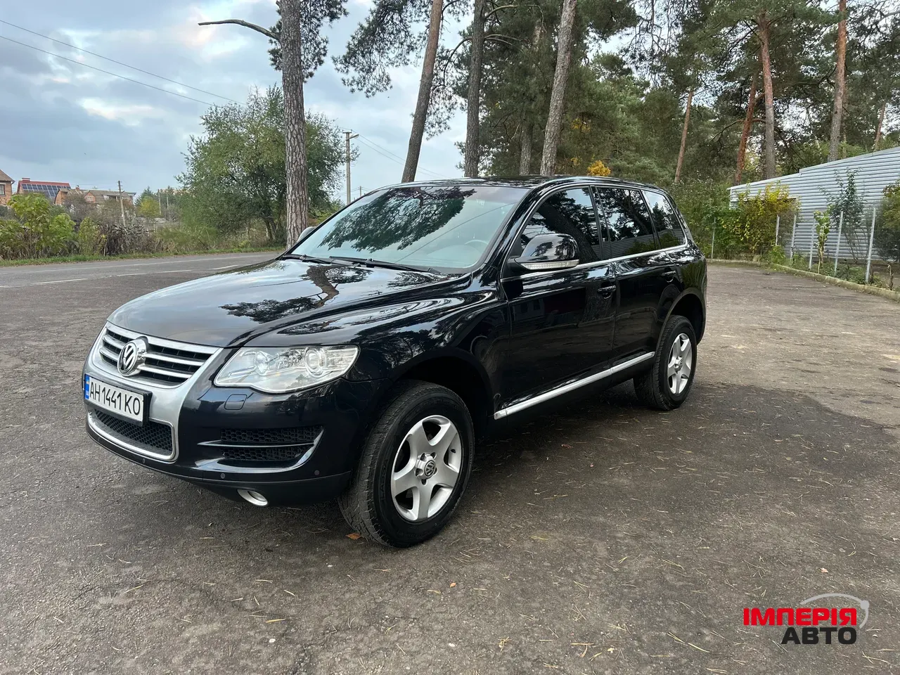Volkswagen Touareg - фото 11