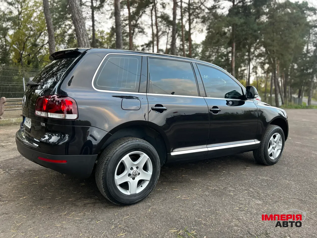 Volkswagen Touareg - фото 2