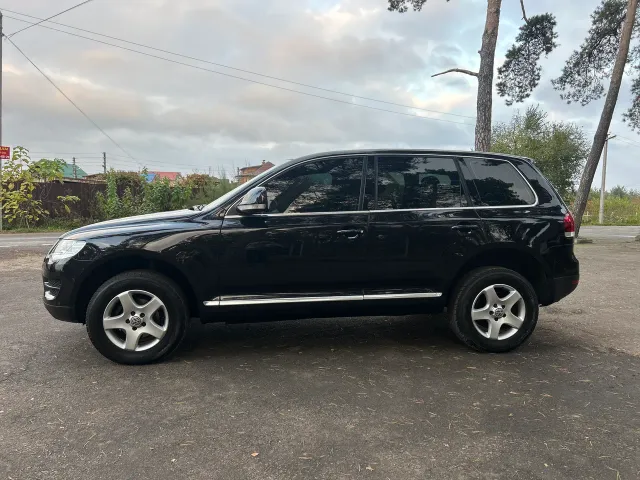 Volkswagen Touareg - фото 5