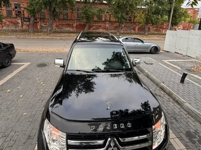 Mitsubishi Pajero - фото 2