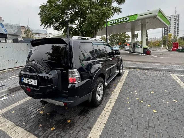Mitsubishi Pajero - фото 4