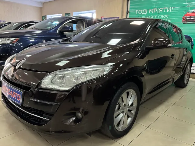 Renault Megane - фото 1