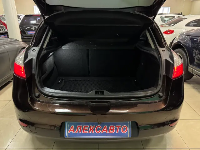 Renault Megane - фото 5