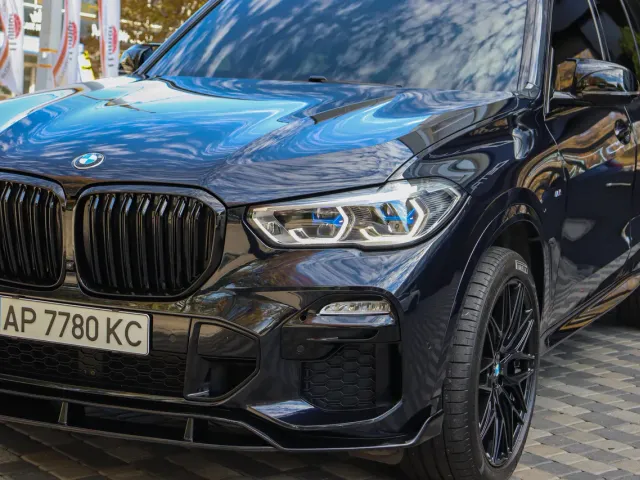BMW X5 - фото 2