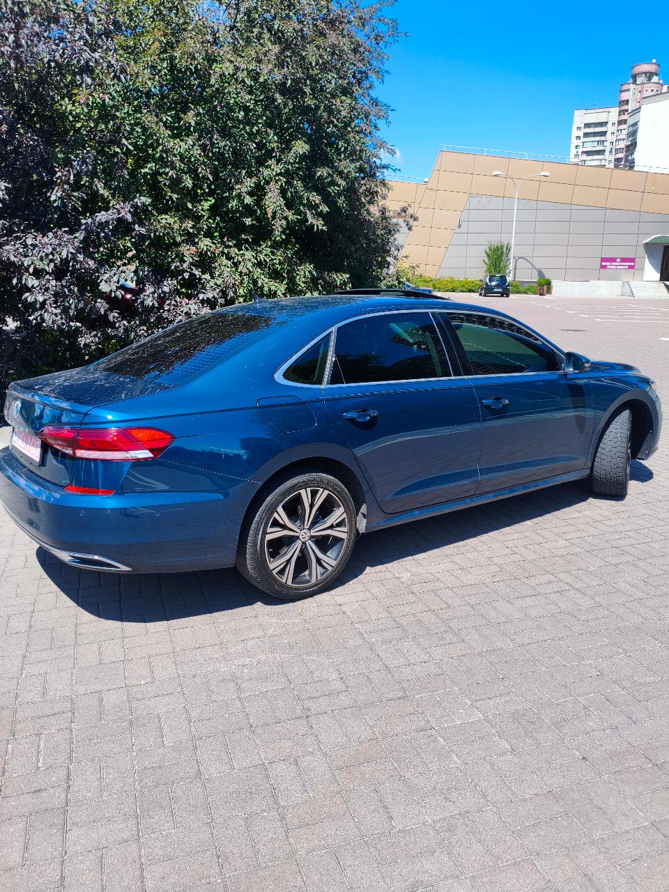 Volkswagen Passat (North America and China) - фото 9
