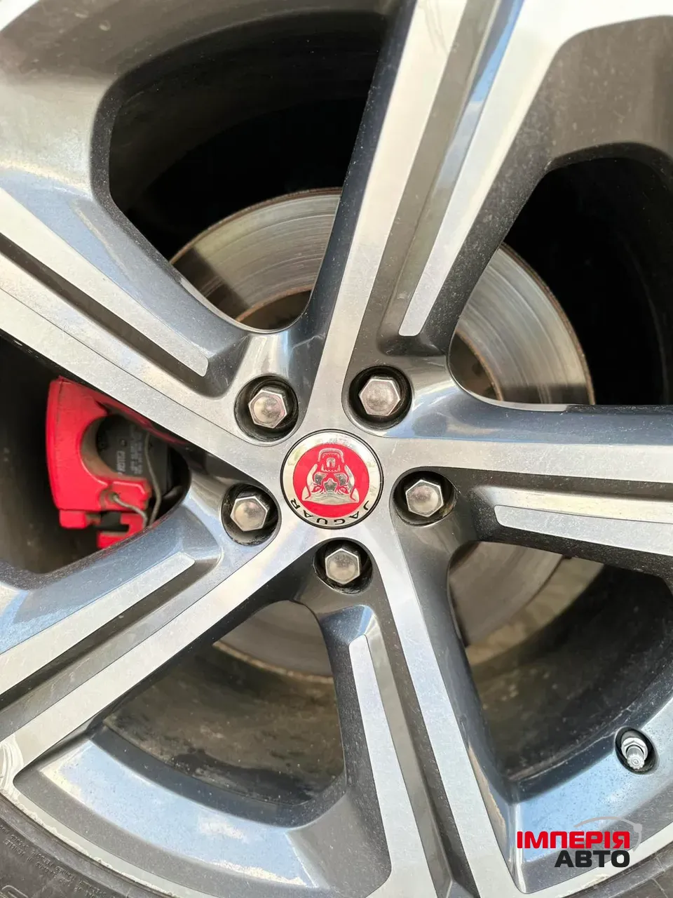 Jaguar F-Pace - фото 31