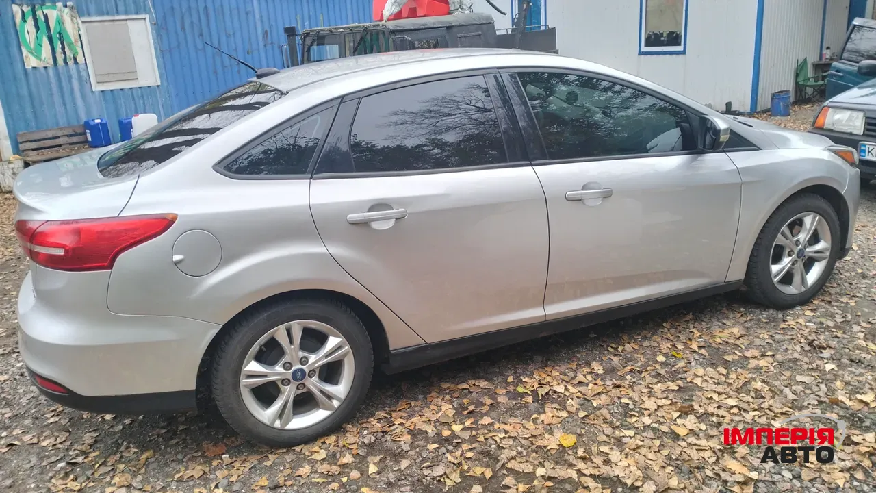 Ford Focus - фото 6