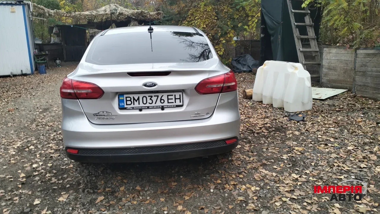 Ford Focus - фото 5