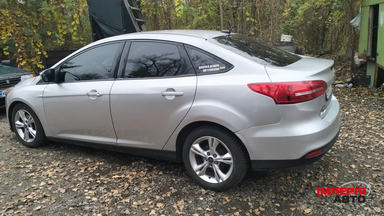 Ford Focus - фото 3