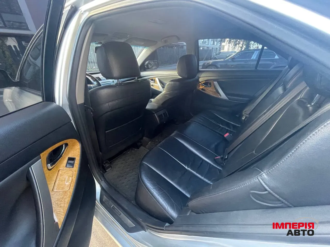 Toyota Camry - фото 6