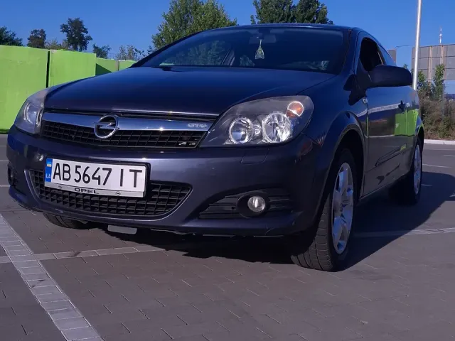 Opel Astra - фото 1