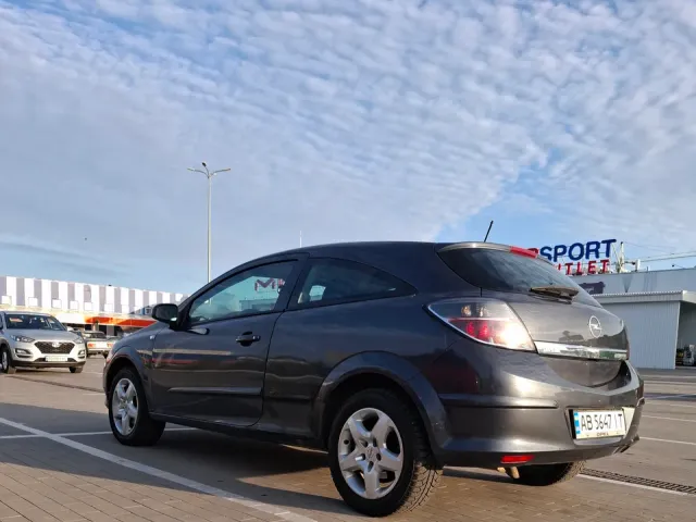 Opel Astra - фото 2