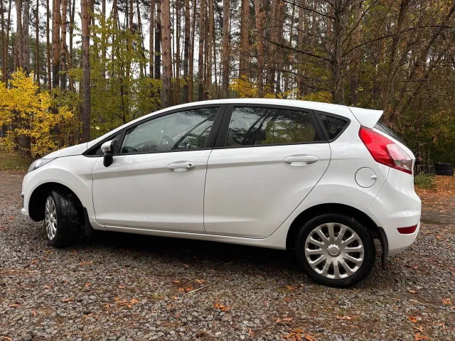 Ford Fiesta - фото 5