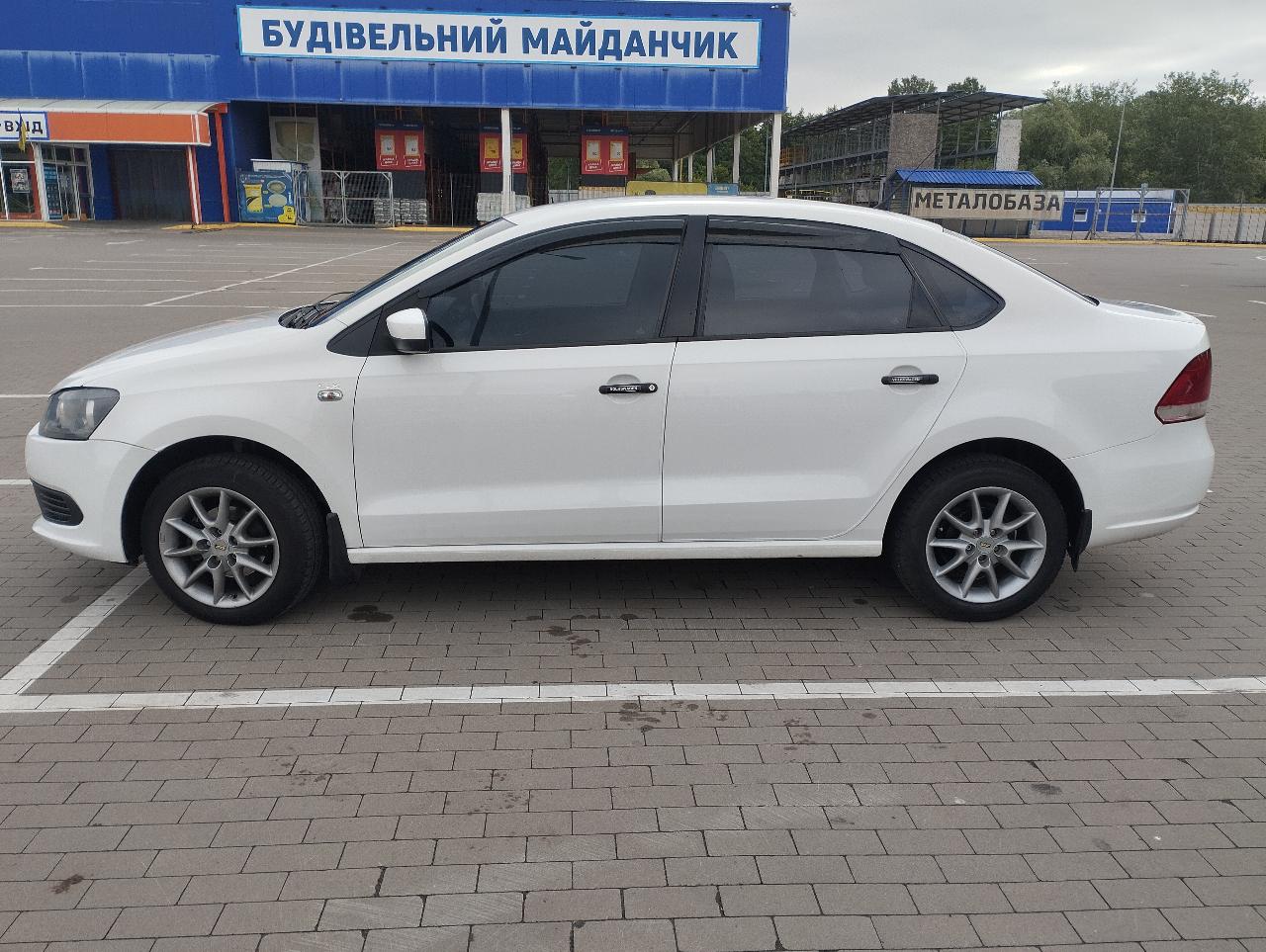 Volkswagen Polo - фото 5