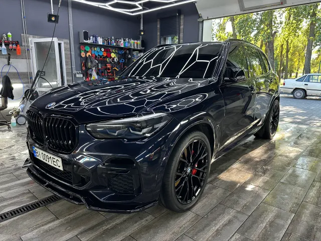 BMW X5 - фото 2