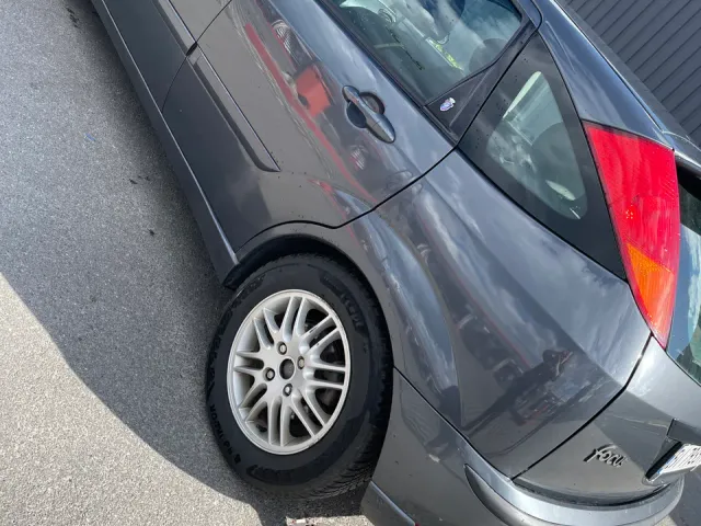 Ford Focus - фото 3