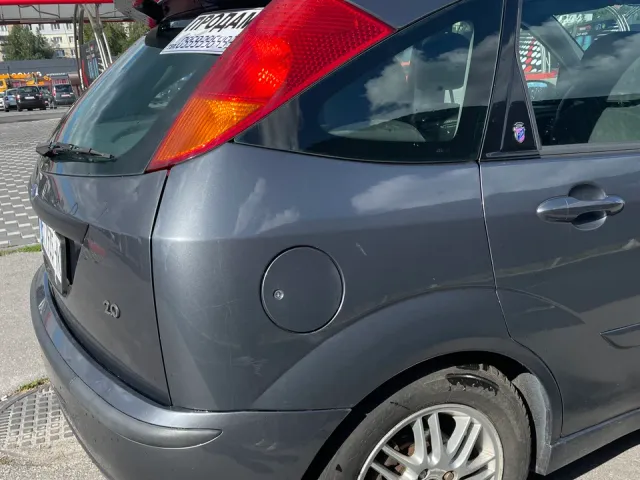 Ford Focus - фото 2