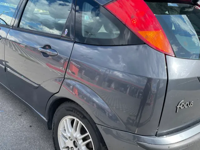 Ford Focus - фото 4