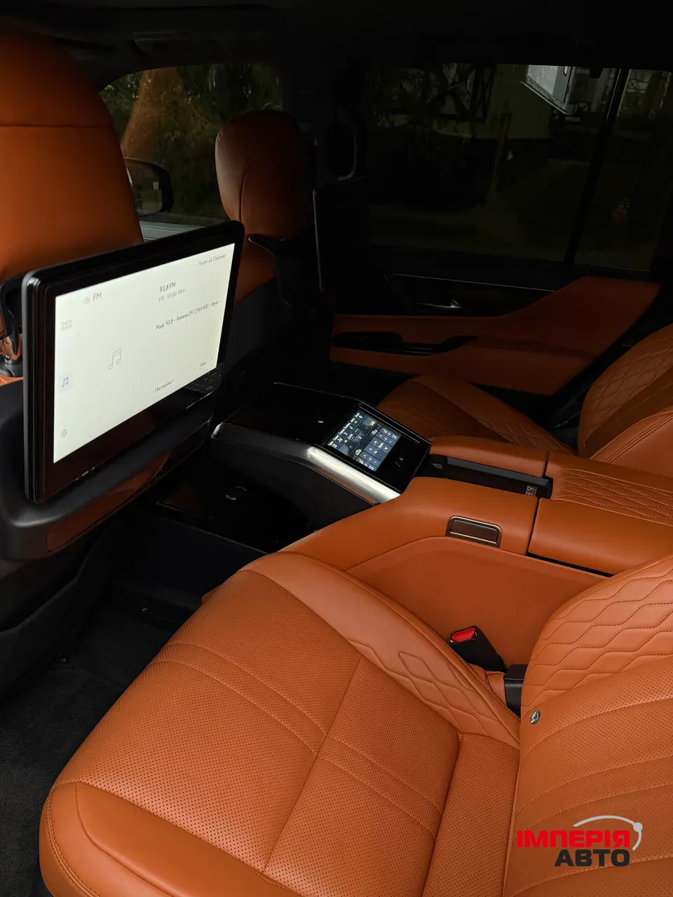 Lexus LX - фото 15