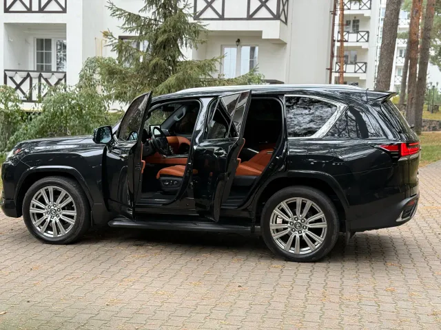 Lexus LX - фото 4