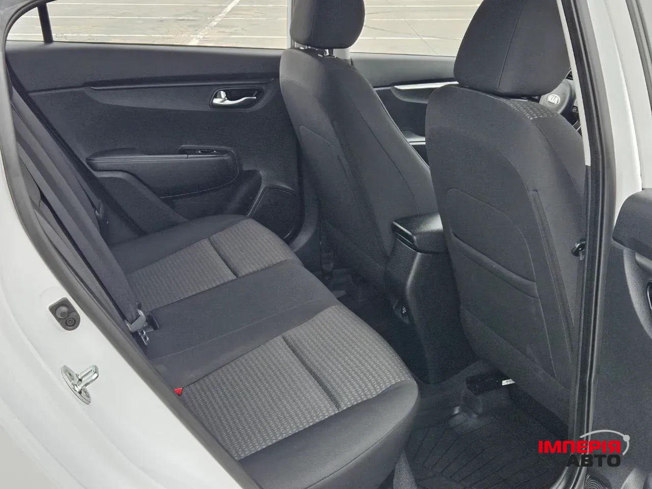 Kia Rio - фото 9