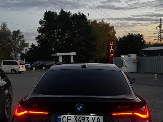 BMW i4 - фото 3