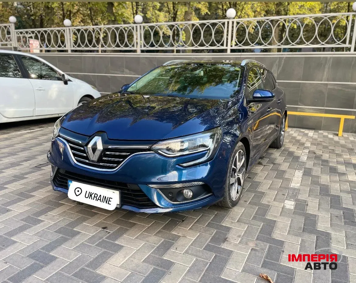Renault Megane - фото 1
