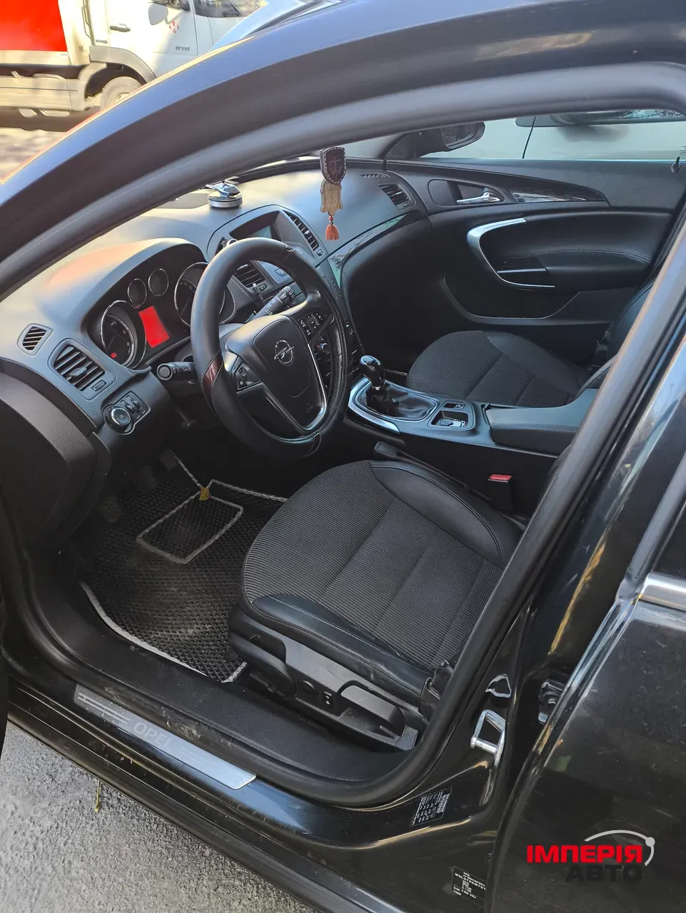 Opel Insignia - фото 4