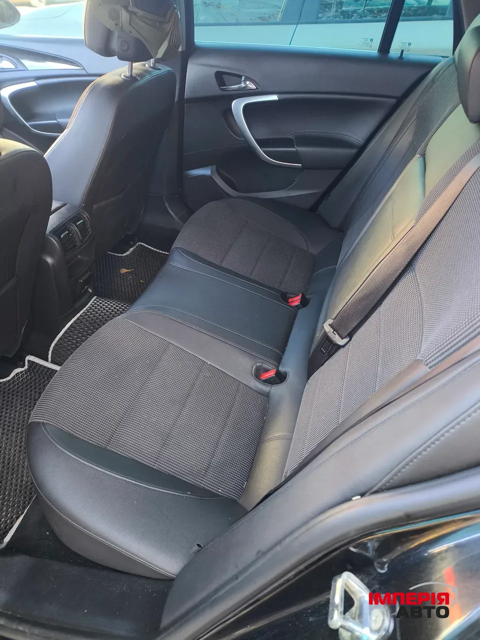 Opel Insignia - фото 12