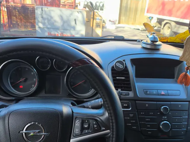 Opel Insignia - фото 5