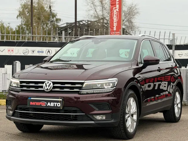 Volkswagen Tiguan - фото 1