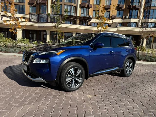 Nissan Rogue - фото 1