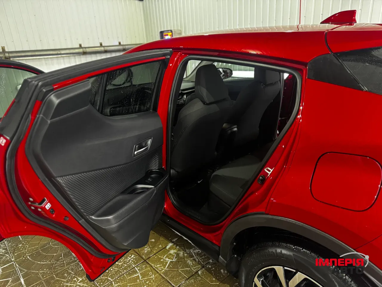 Toyota C-HR - фото 20