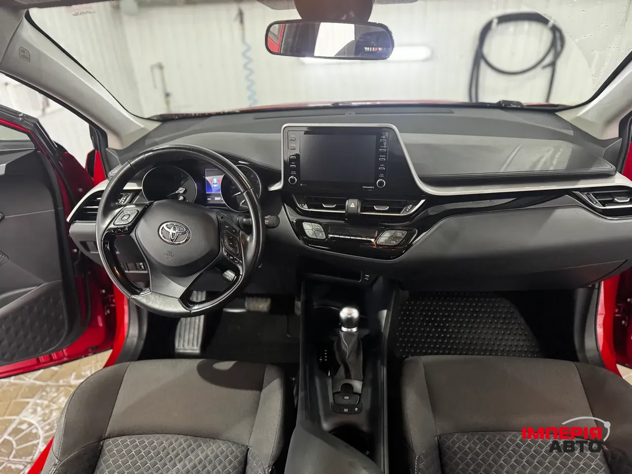 Toyota C-HR - фото 14