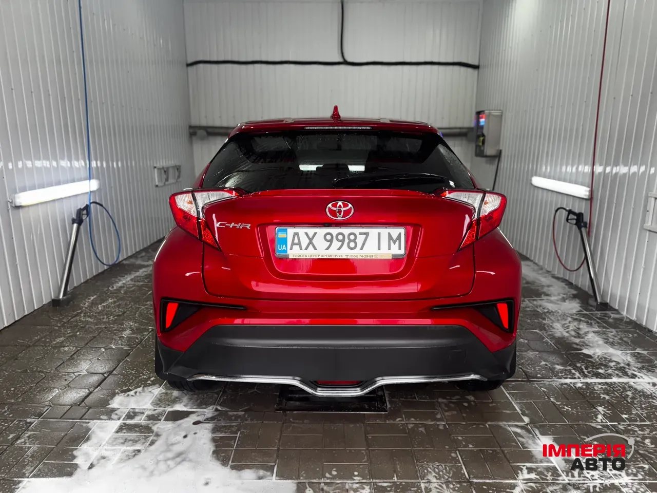 Toyota C-HR - фото 10