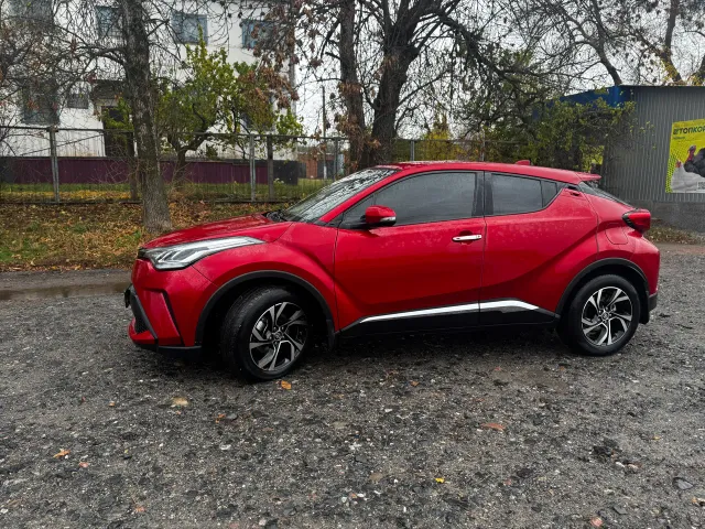 Toyota C-HR - фото 5