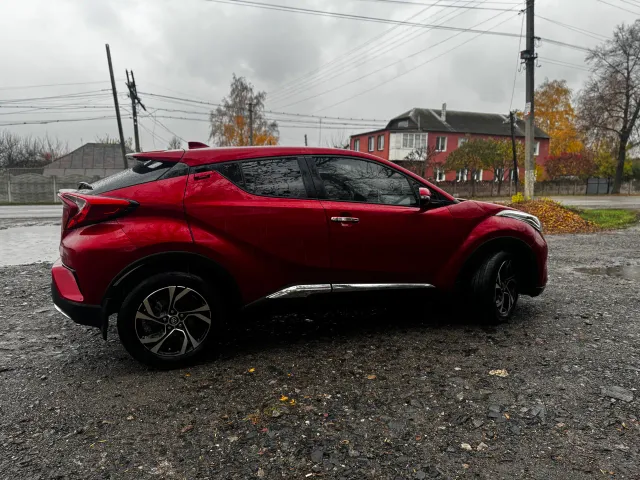 Toyota C-HR - фото 2