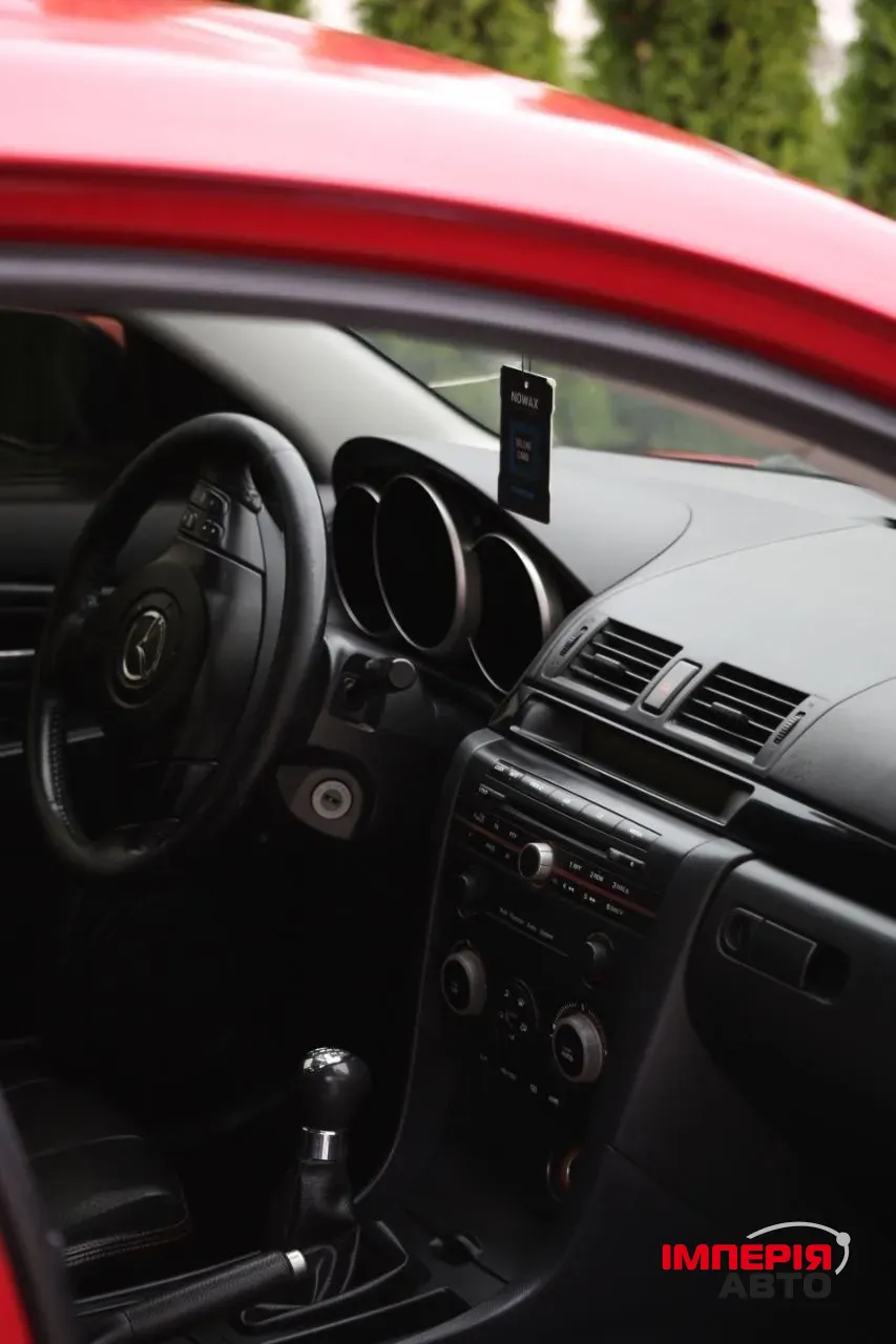 Mazda 3 - фото 6