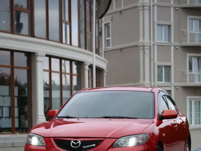 Mazda 3 - фото 3